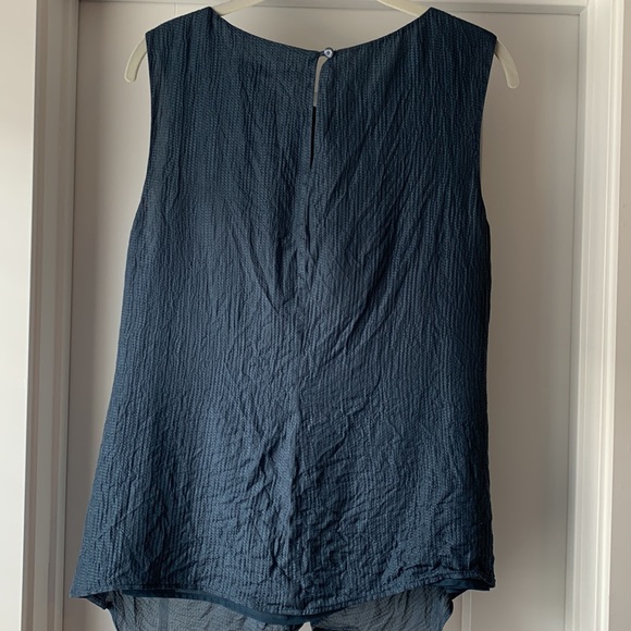 Trina Turk silk sleeveless blouse - Picture 3 of 3